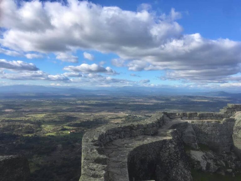 Monsanto castle